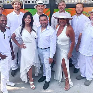 Salsa Rosa band